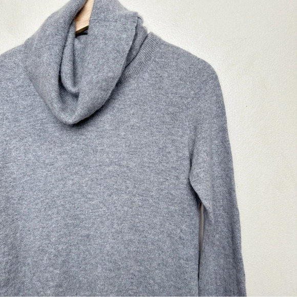 Michael Michael Kors Womens Small Turtle Neck Cashmere Grey Sweater - Picture 6 of 15